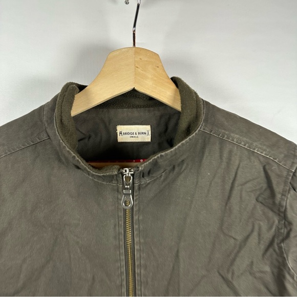 Bridge and Burn Brown Bomber Jacket with Stand-Up Collar and Full-Length Zipper - Picture 5 of 5